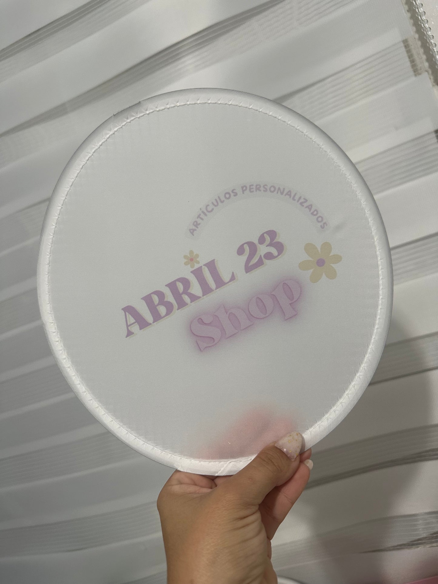 Abanico de mano. (1)